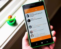 Mint, Swarm and Lumia Device Hub receive updates