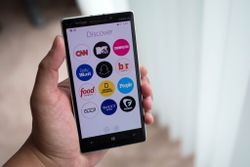 6discover delivers Snapchat's Discover section