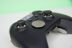 For the best controller for PC gaming, get an Xbox One Elite