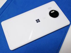 Yeah, the Lumia 950 XL can technically run Windows 11, because why not?