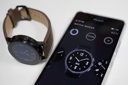 Quick look: Vector Smartwatch and the Lumia 950