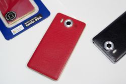 Tour of red leather and gold Mozo cover for the Lumia 950