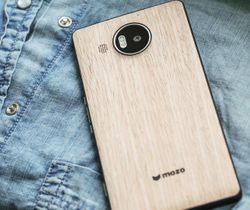 Mozo Wood back covers for Lumia 950 and XL up for preorder