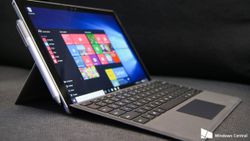 Microsoft rolls out new batch of Surface Pro 4 firmware updates