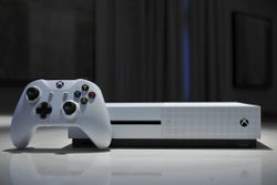 Insiders can now test Twitch streaming from their Xbox consoles