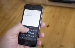SwiftKey for iOS gains voice typing and trending GIFs