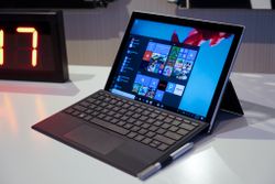 Hands-on with the HP Envy x2 always connected PC (video)