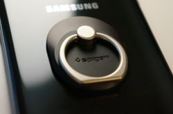 How to remove a Spigen Style Ring from your phone