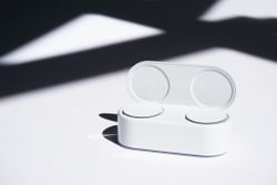 List of all Surface Earbuds touch gestures