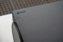 The latest Xbox update lets you pin to Quick Resume, remap Share button