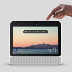 Save up to $100 on Facebook Portal smart displays and catch up with family