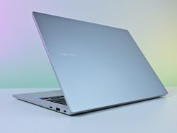 Review: Samsung Galaxy Book Go demonstrates the value of Windows on ARM