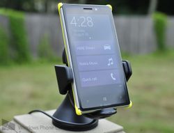 Wireless charging car holder updated to support the Lumia 1520