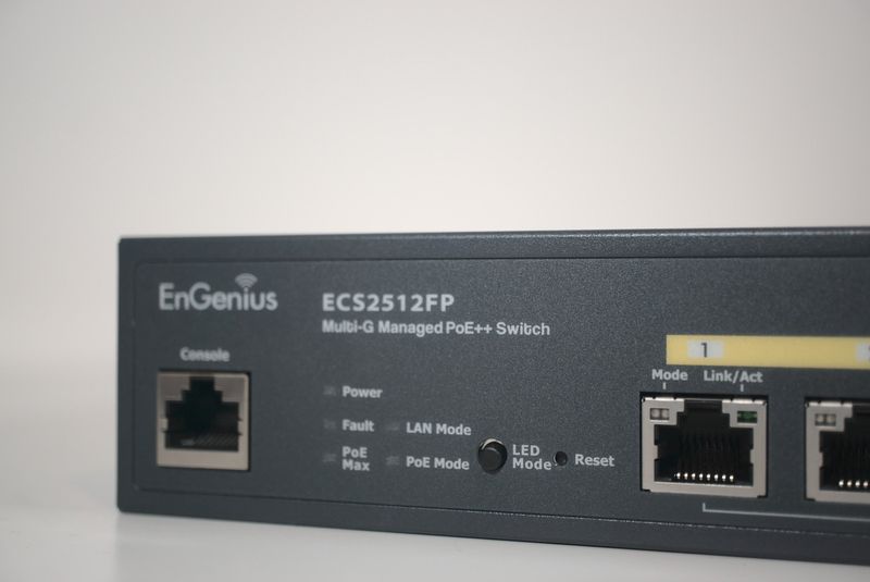EnGenius ECS2512FP